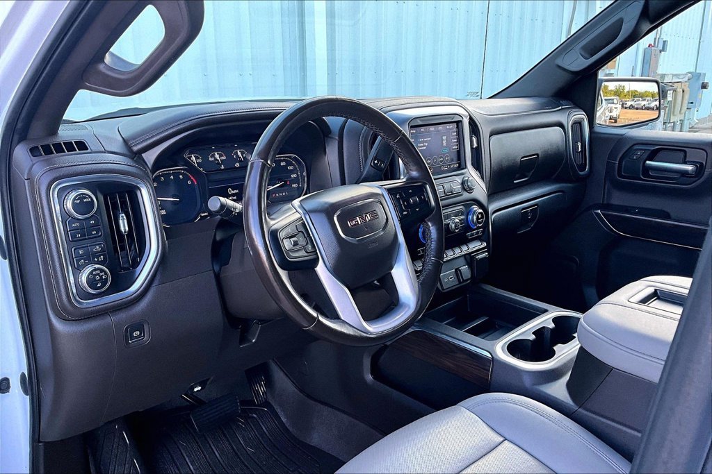 Used 2021 GMC Sierra 1500 SLT w/ SLT Premium Package AWD/4WD image 16