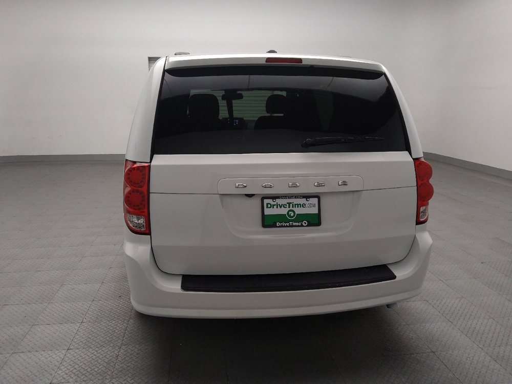 Used 2020 Dodge Grand Caravan SE FWD image 6