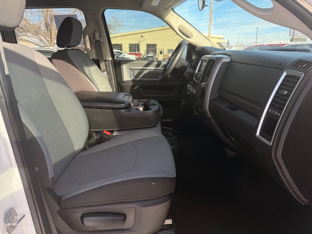 Used 2021 RAM 1500 Classic SLT image 21