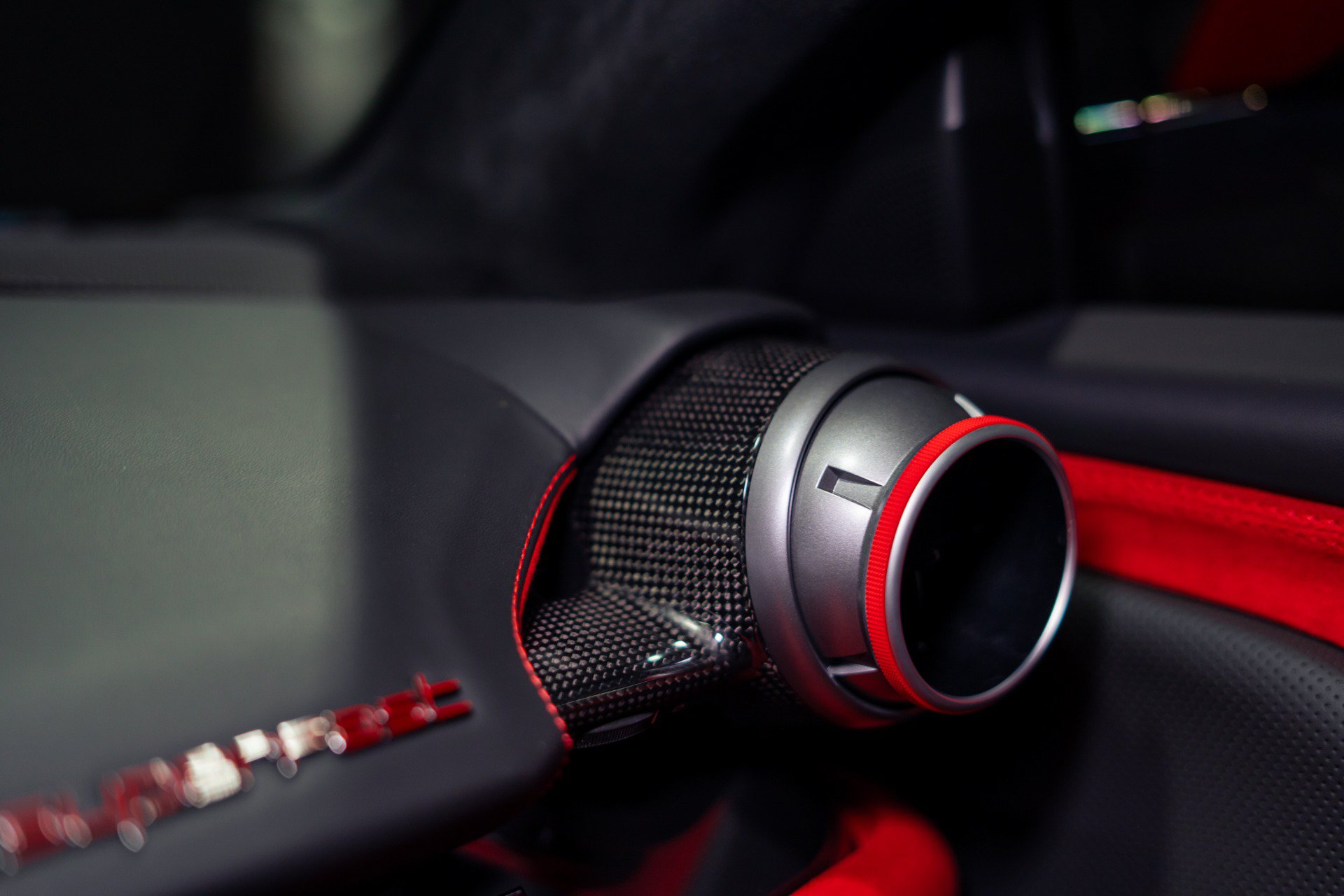 Used 2019 Ferrari 812 Superfast RWD image 11