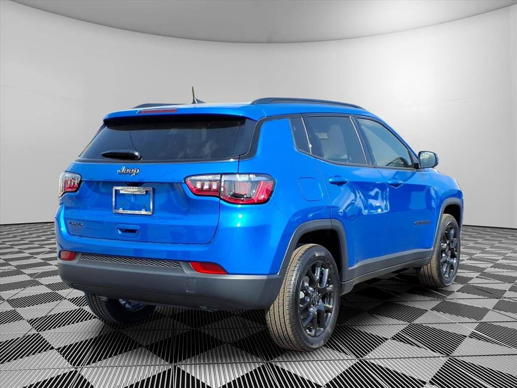 New 2026 Jeep Compass Latitude AWD/4WD image 5
