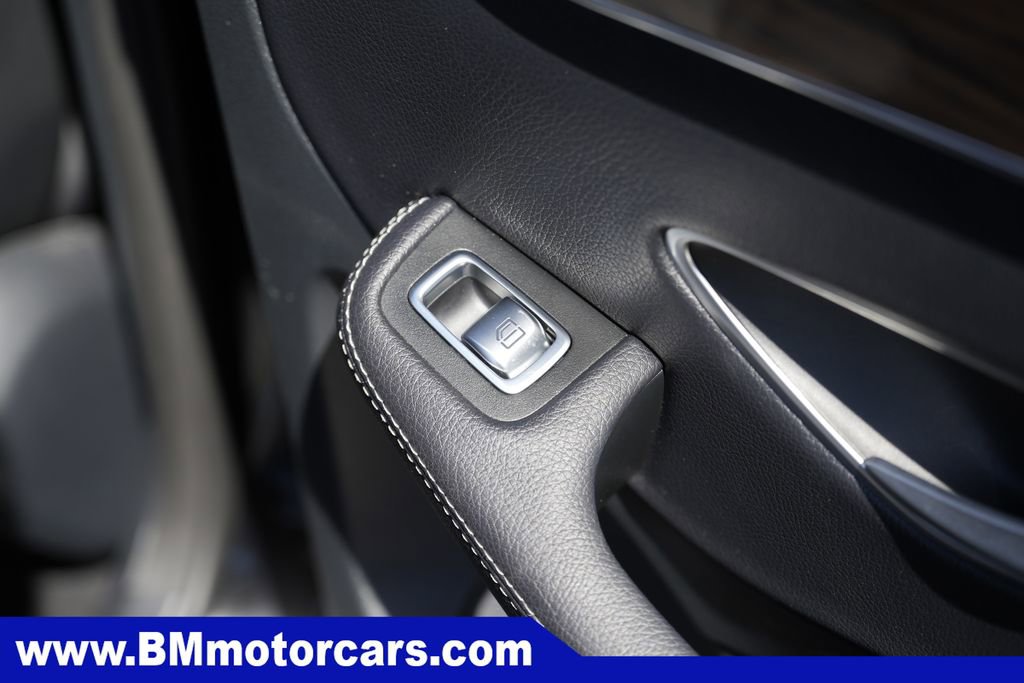 Used 2018 Mercedes-Benz GLC 300 4MATIC Coupe image 41