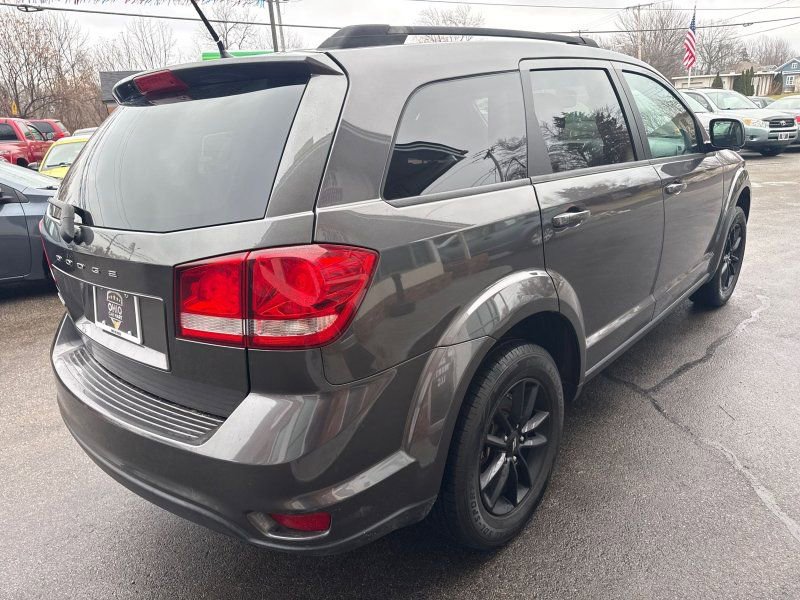 Used 2019 Dodge Journey SE w/ Blacktop Package image 5