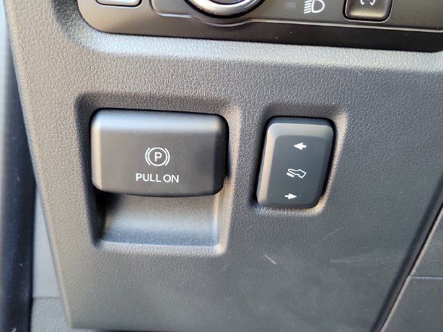 Used 2023 Ford F150 Platinum w/ Equipment Group 701A High RWD image 17