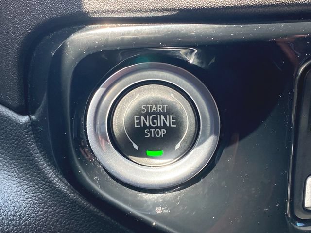 Used 2023 Chevrolet Silverado 1500 RST AWD/4WD image 16