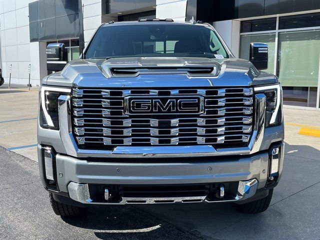 New 2026 GMC Sierra 2500 Denali w/ Denali Reserve Package image 2
