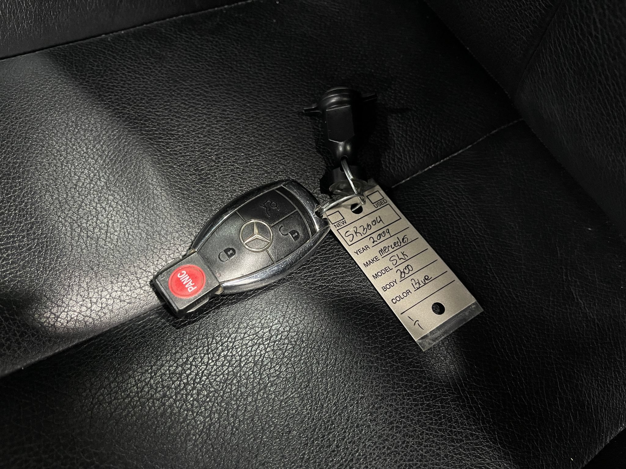 Used 2009 Mercedes-Benz SLK 300 image 32