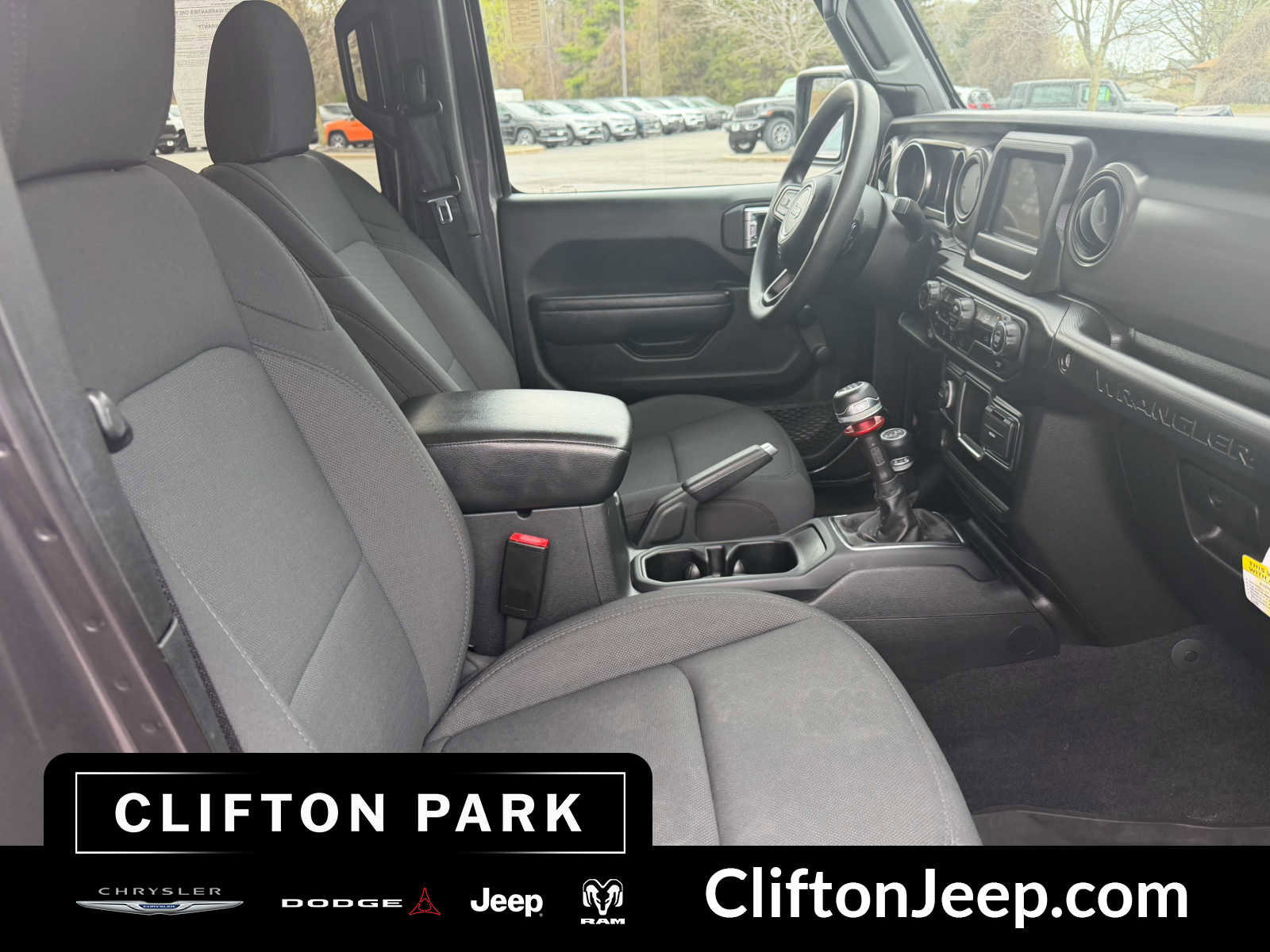 Used 2022 Jeep Wrangler Unlimited Sport AWD/4WD image 21