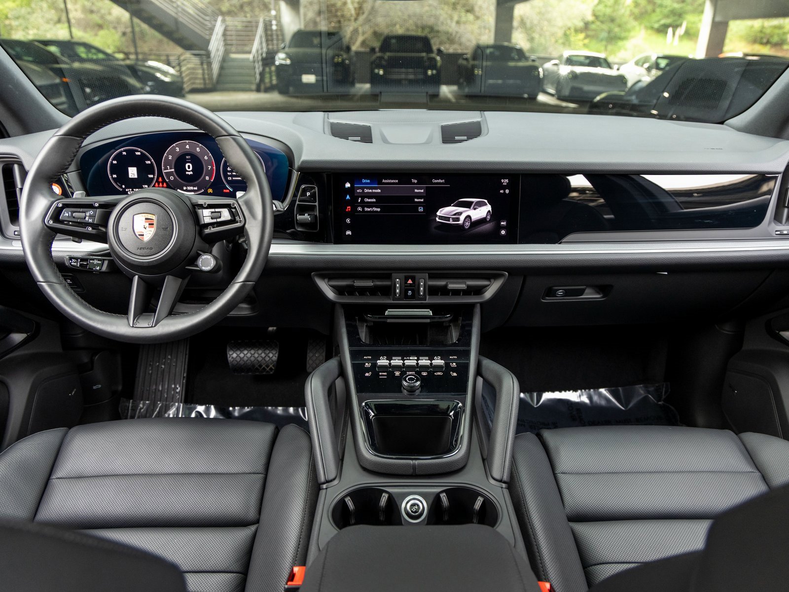 Certified 2025 Porsche Cayenne image 39