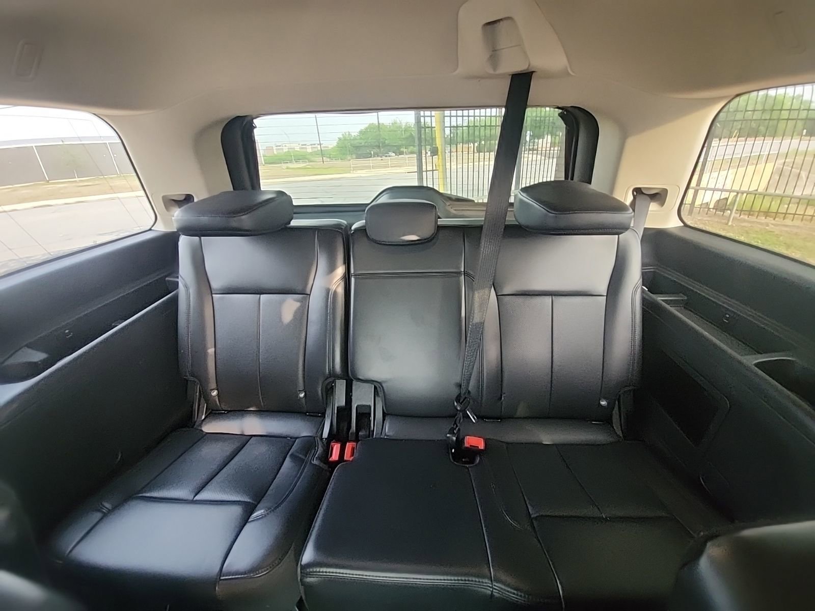 Used 2024 Ford Expedition XLT image 13