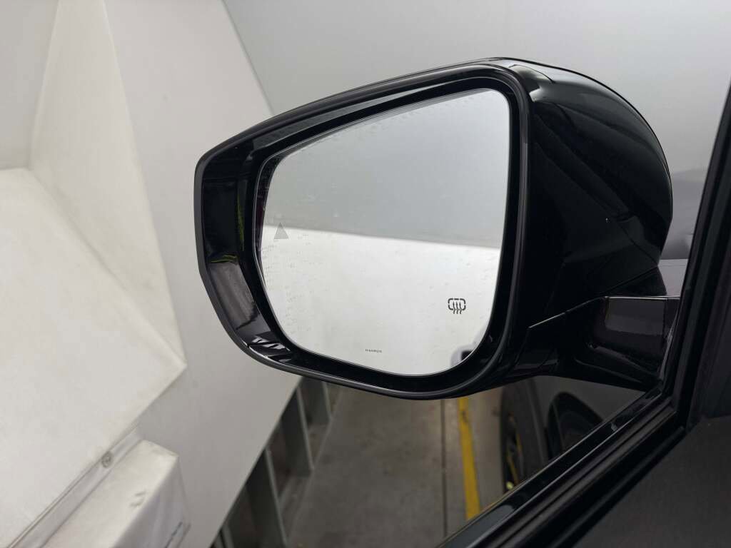 New 2025 Jeep Grand Cherokee Limited w/ Black Appearance Package image 28