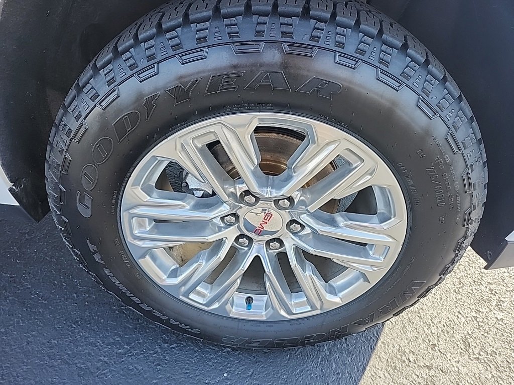 Used 2022 GMC Yukon SLT image 10