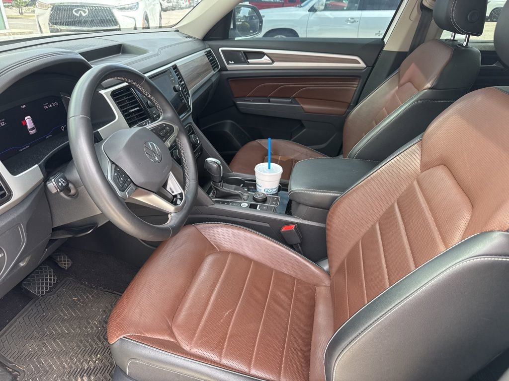 Used 2021 Volkswagen Atlas SEL Premium image 19