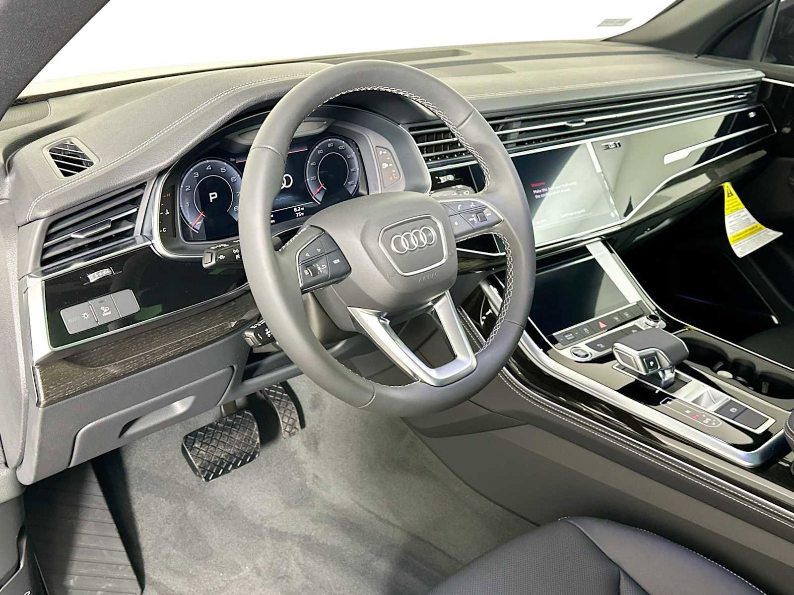 New 2025 Audi Q8 Premium Plus image 9