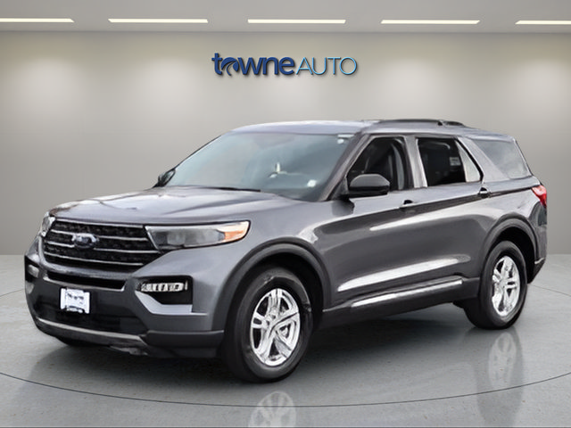 Used 2023 Ford Explorer XLT w/ Equipment Group 202A AWD/4WD image 3