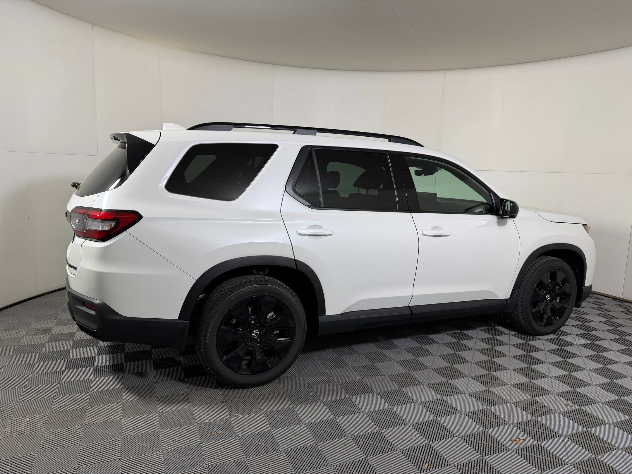 New 2026 Honda Pilot Black Edition image 20