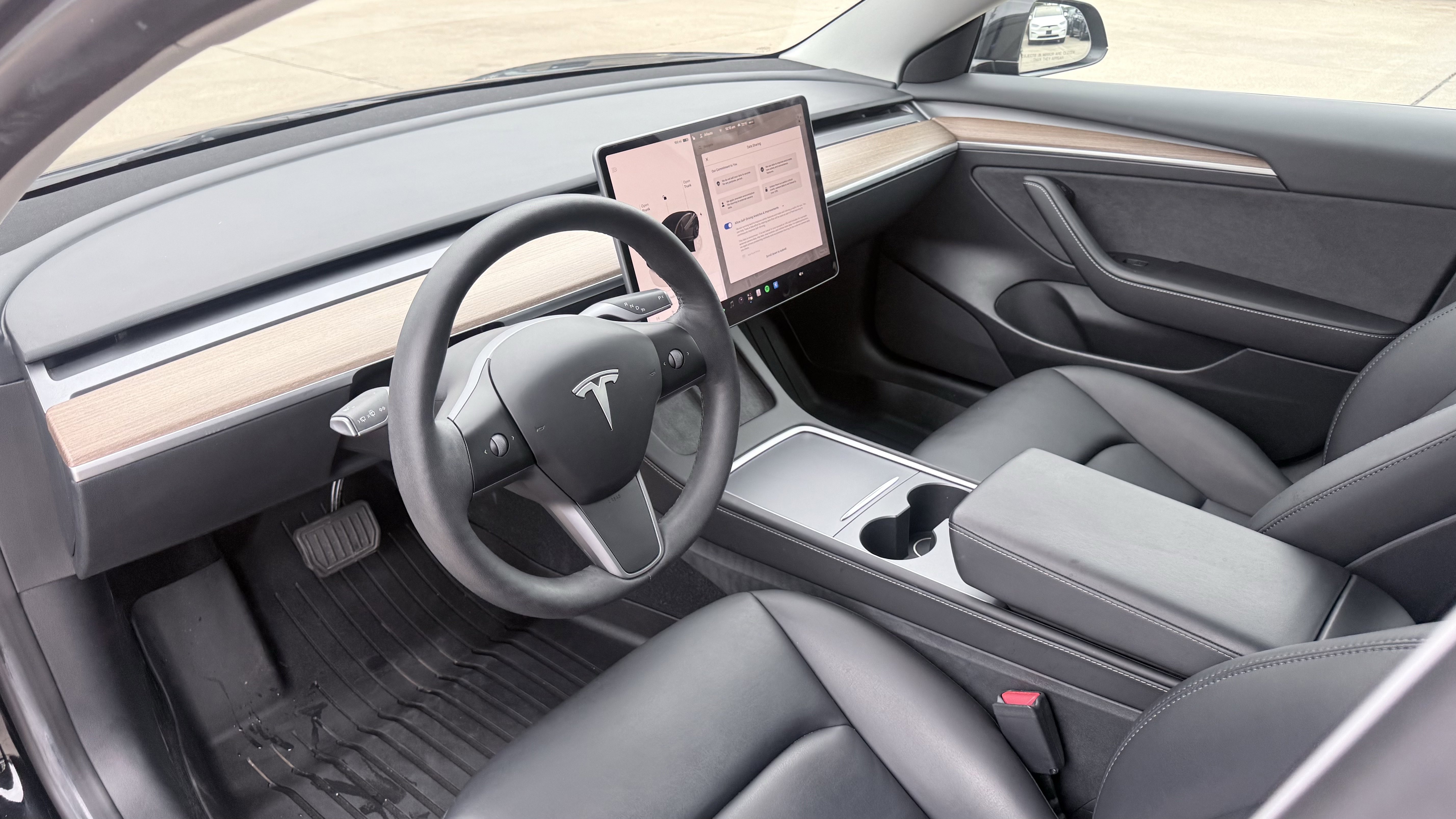 Used 2023 Tesla Model 3 Standard Range RWD image 26