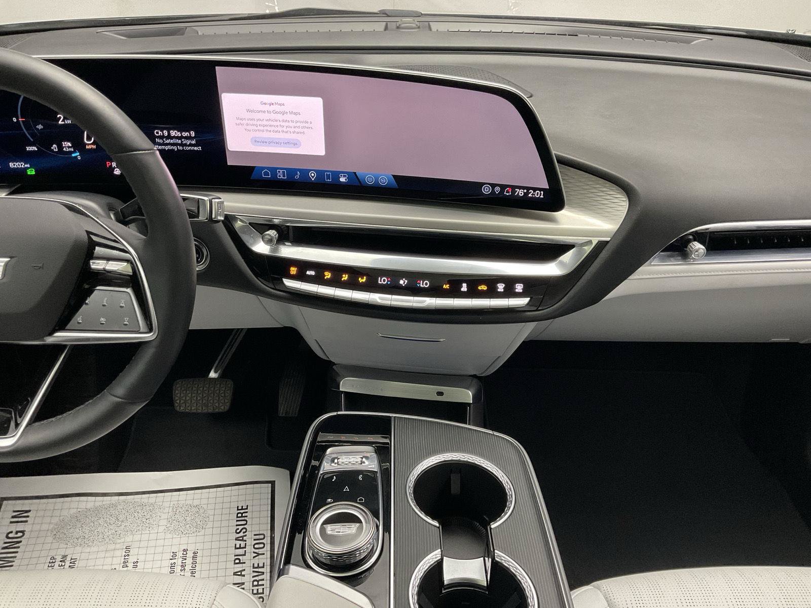 Used 2024 Cadillac Lyriq Luxury w/ LPO, Floor Liner Package RWD image 15