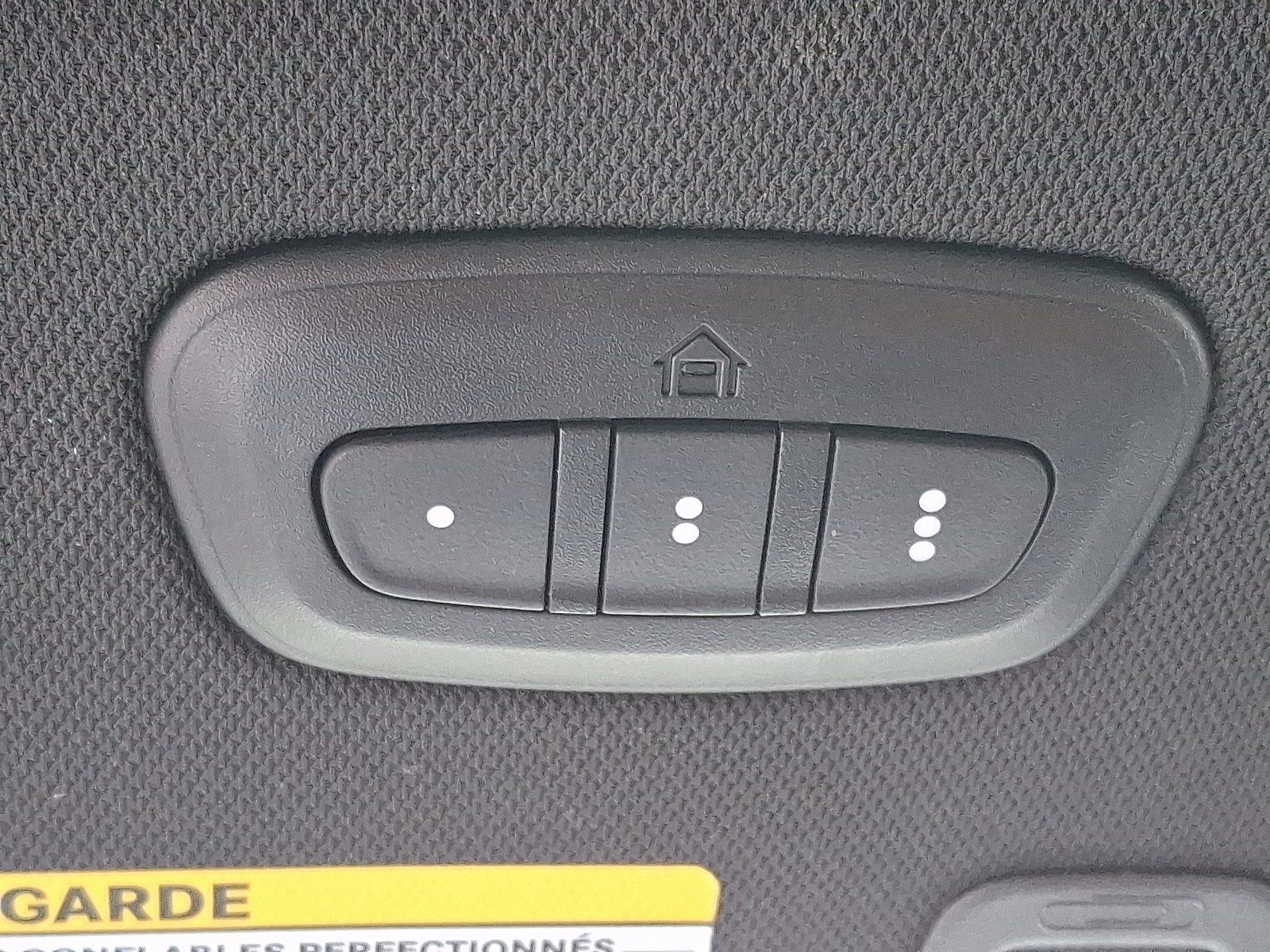 Used 2023 Jeep Grand Cherokee Overland w/ Luxury Tech Group IV image 34