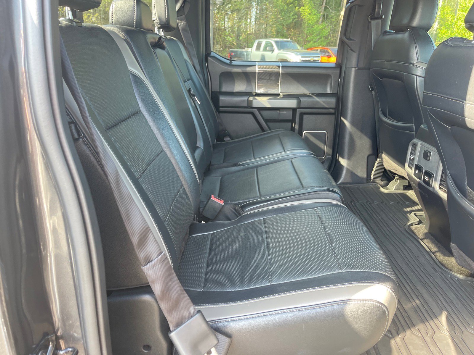 Used 2018 Ford F150 Raptor w/ Equipment Group 802A Luxury image 18