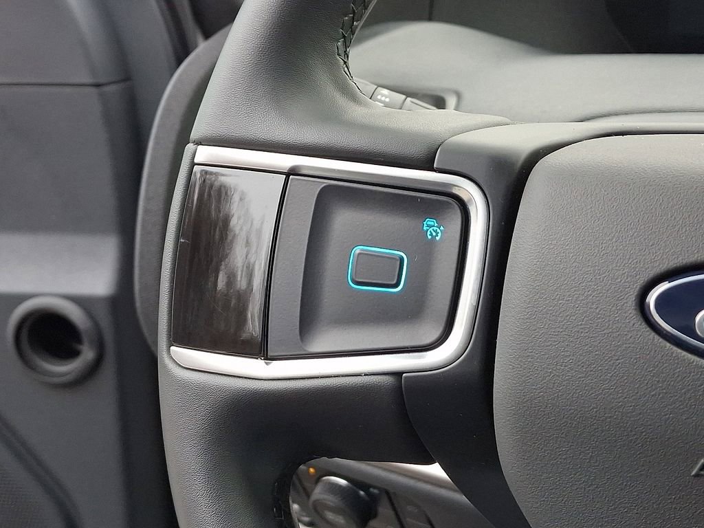 Certified 2025 Ford Expedition Max Active image 22