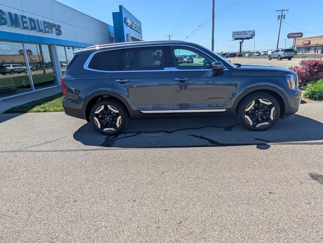 Used 2023 Kia Telluride S w/ S Sunroof Package AWD/4WD image 2