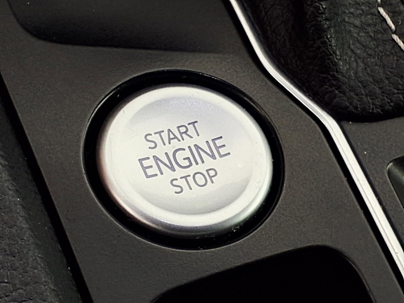 Used 2021 Volkswagen Atlas Cross Sport SEL R-Line w/ Cross Sport MDO Package image 19