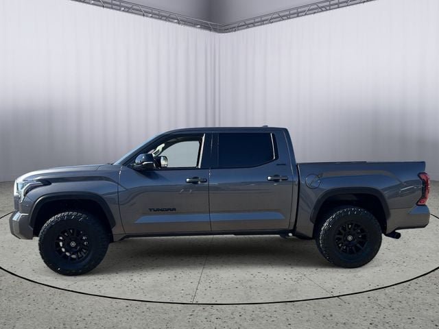 Used 2024 Toyota Tundra Limited AWD/4WD image 3