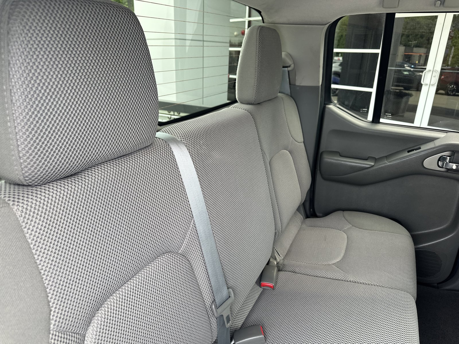 Used 2017 Nissan Frontier SV w/ SV Value Truck Package AWD/4WD image 24
