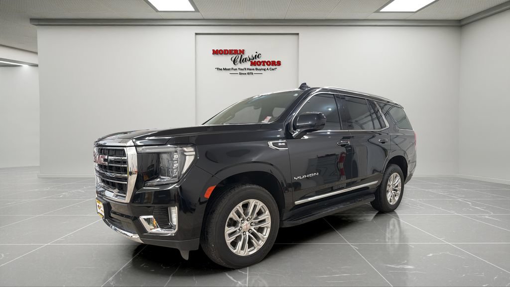 Used 2024 GMC Yukon SLT AWD/4WD image 3