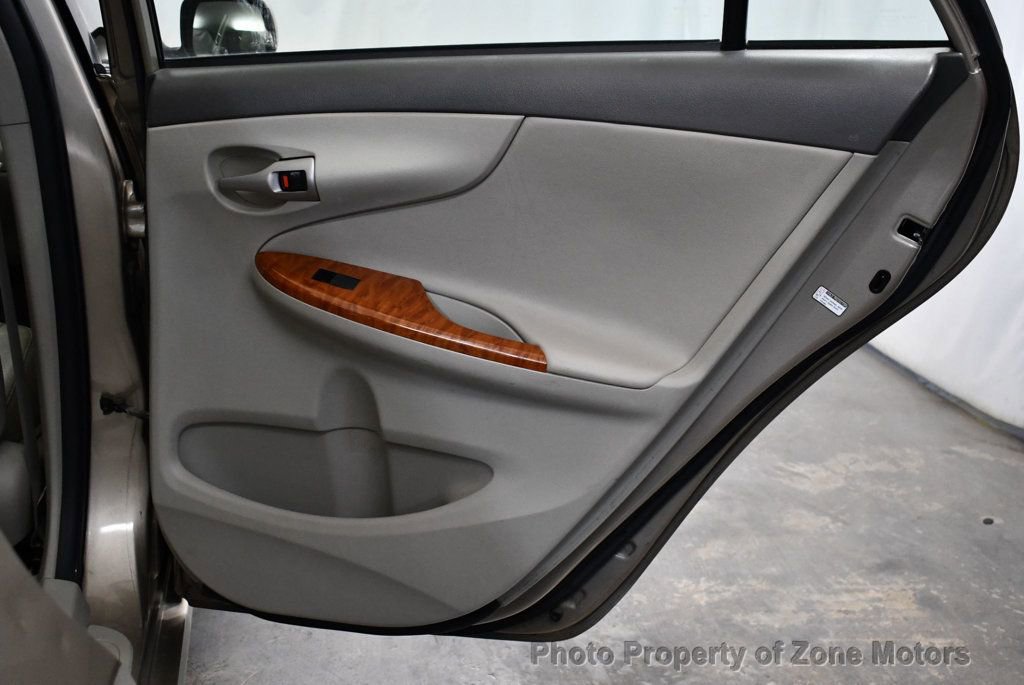 Used 2010 Toyota Corolla FWD image 17
