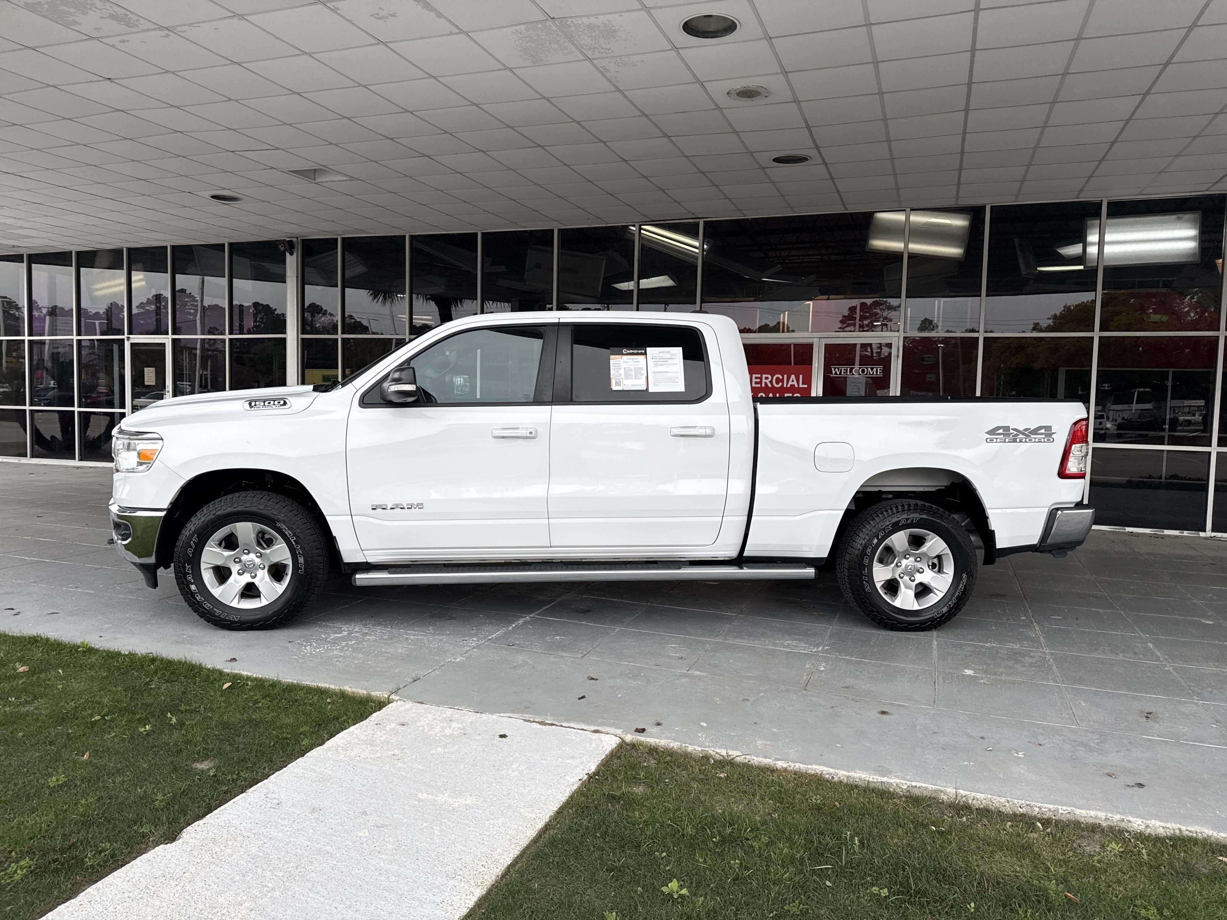 Used 2022 RAM 1500 Big Horn AWD/4WD image 11