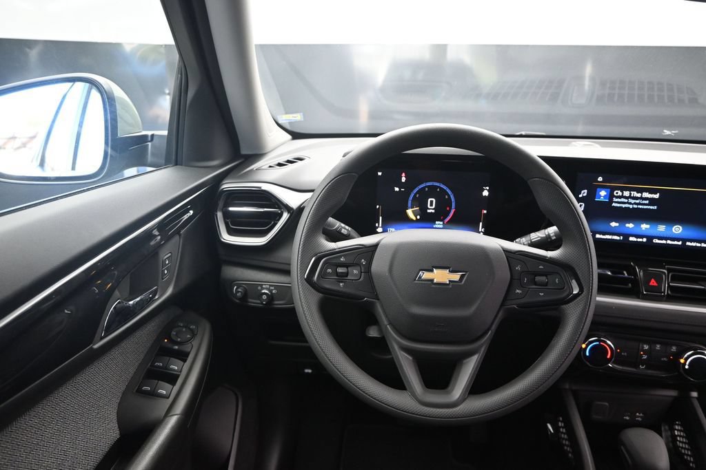 New 2026 Chevrolet TrailBlazer LT w/ Driver Confidence Package FWD image 29