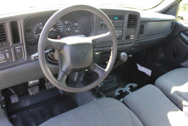 Used 2002 Chevrolet Silverado 2500 4x4 Extended Cab image 19