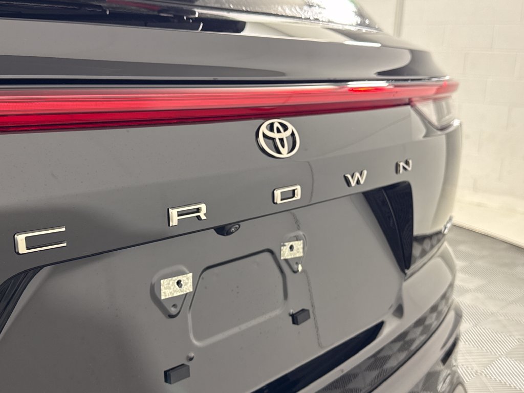New 2026 Toyota Crown Signia AWD/4WD image 14