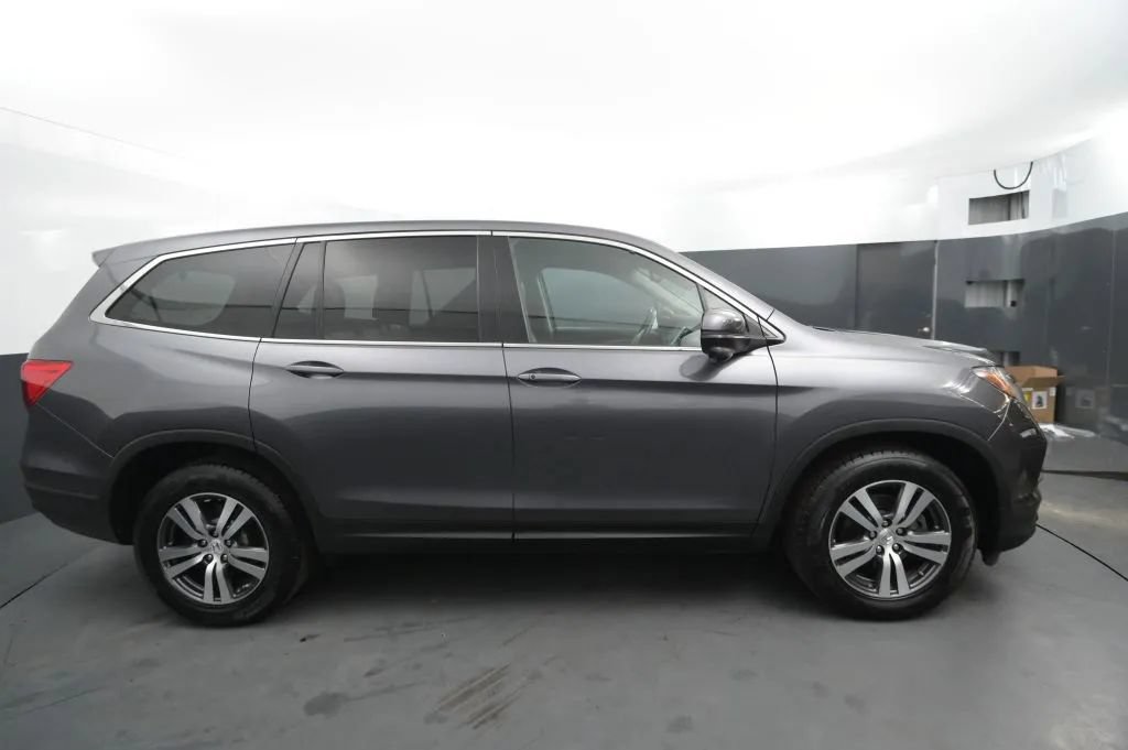 Used 2017 Honda Pilot EX-L image 6