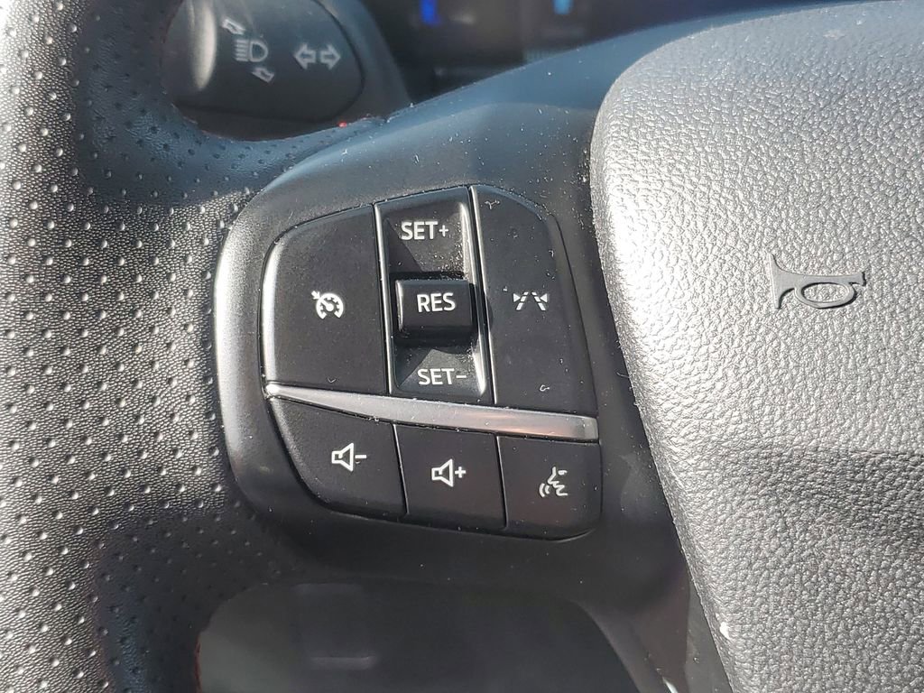 Used 2023 Ford Escape ST-Line AWD/4WD image 16