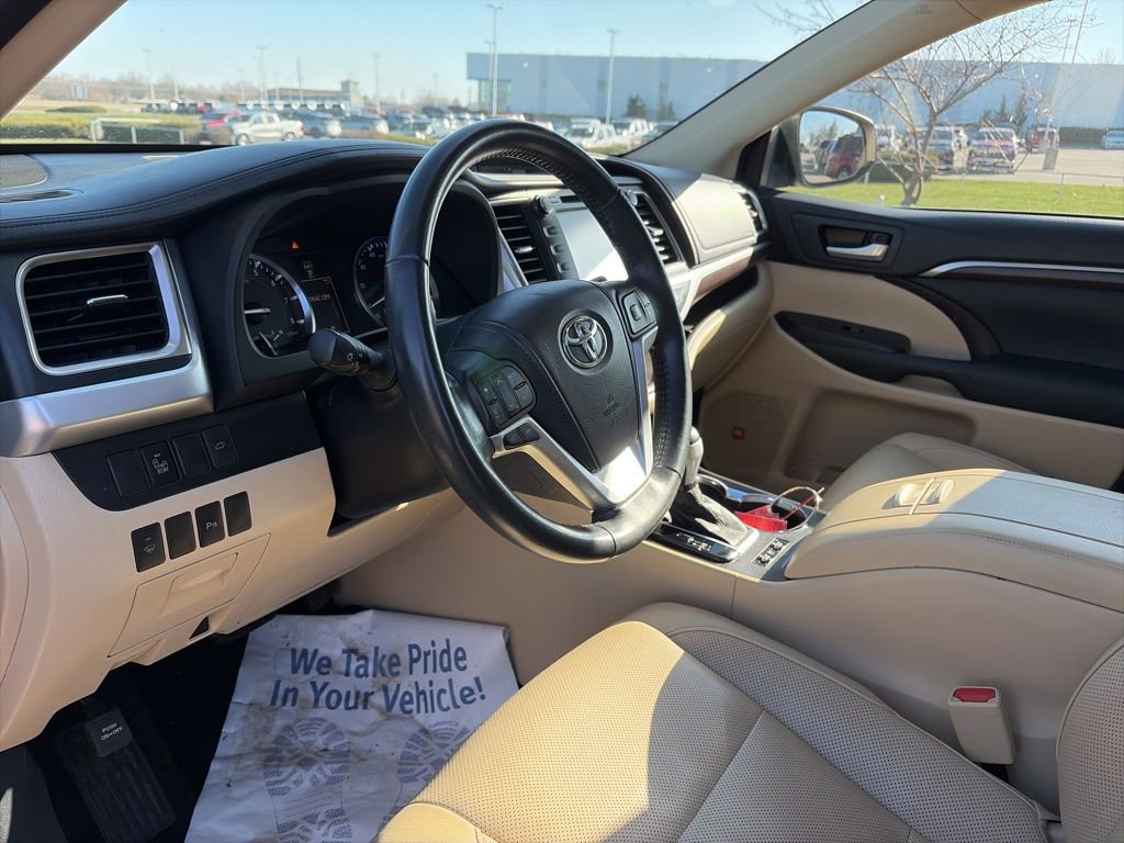 Used 2015 Toyota Highlander Limited image 61