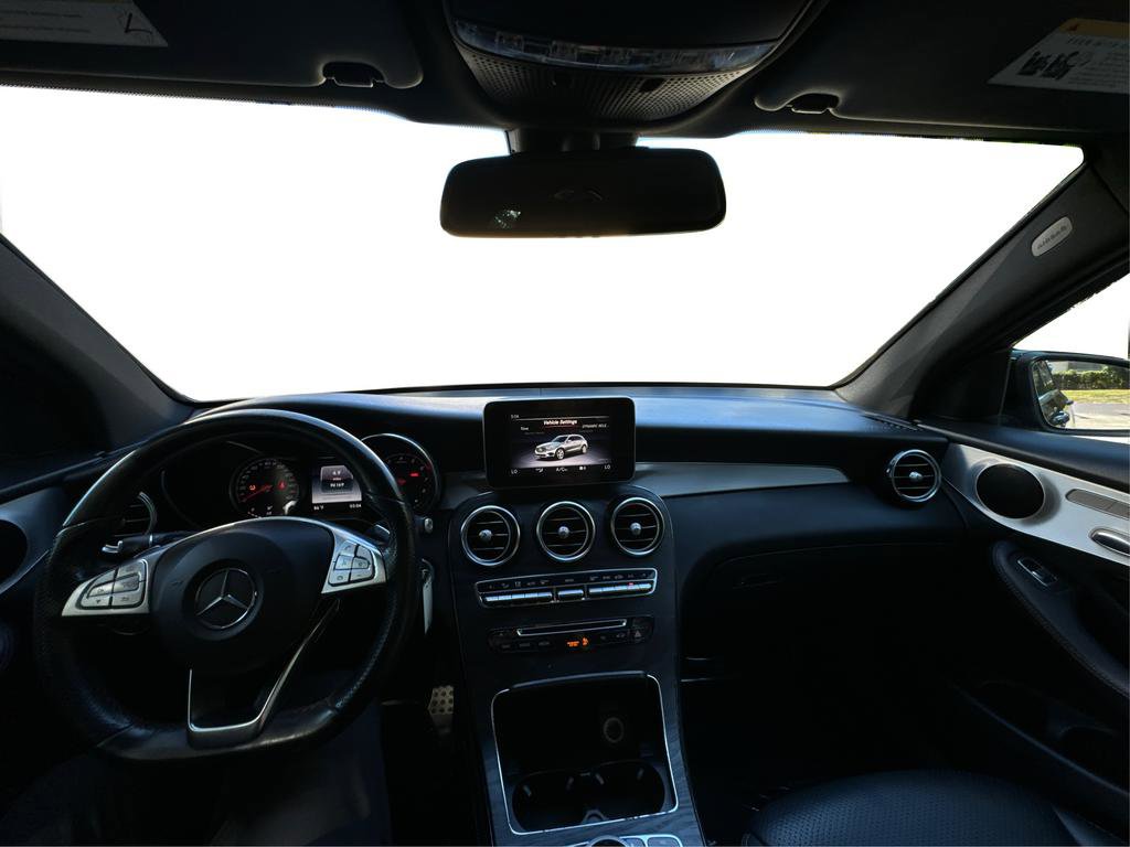 Used 2019 Mercedes-Benz GLC 300 image 22