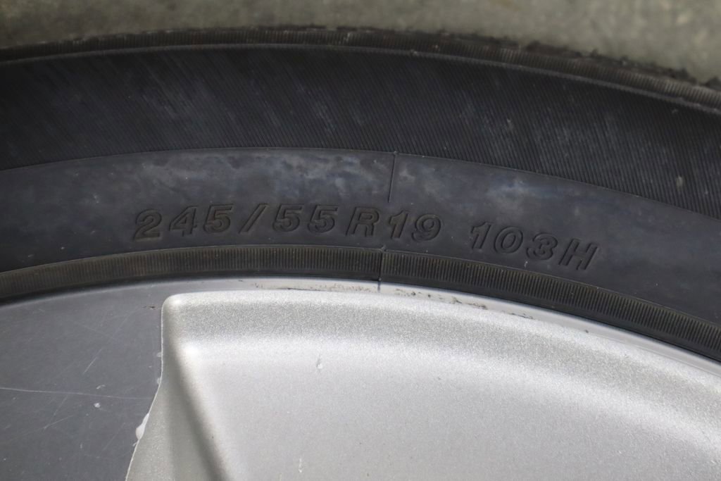 Used 2012 Toyota Highlander Limited w/ Tow Pkg image 38