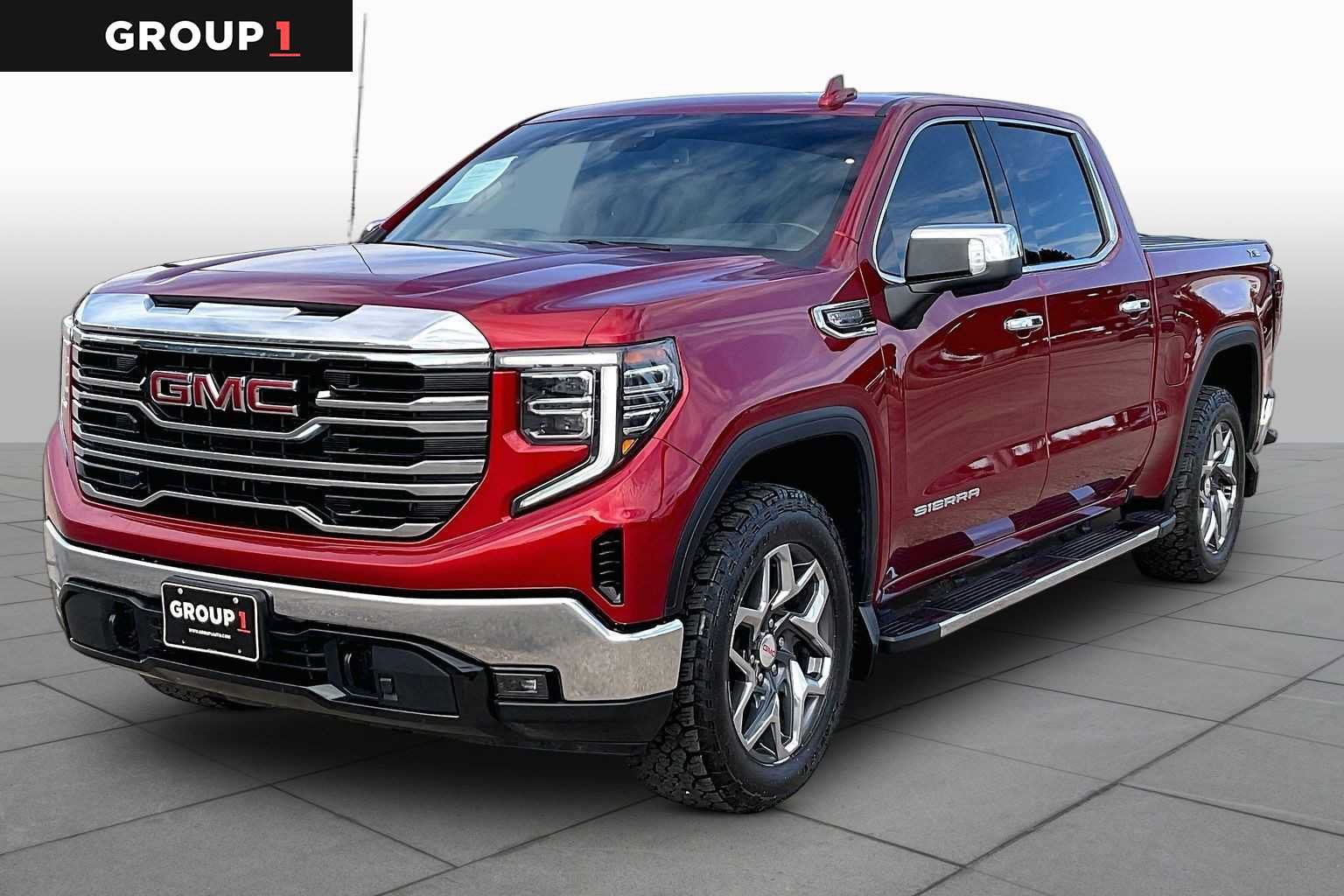 Used 2023 GMC Sierra 1500 SLT AWD/4WD image 1
