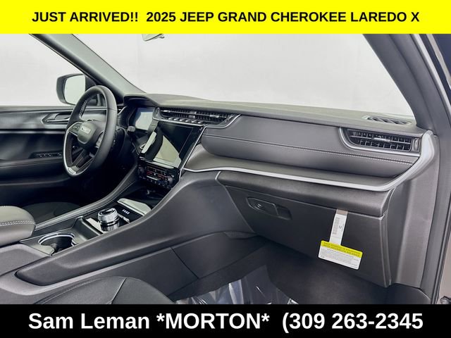 New 2025 Jeep Grand Cherokee Laredo X w/ Luxury Tech Group I image 28