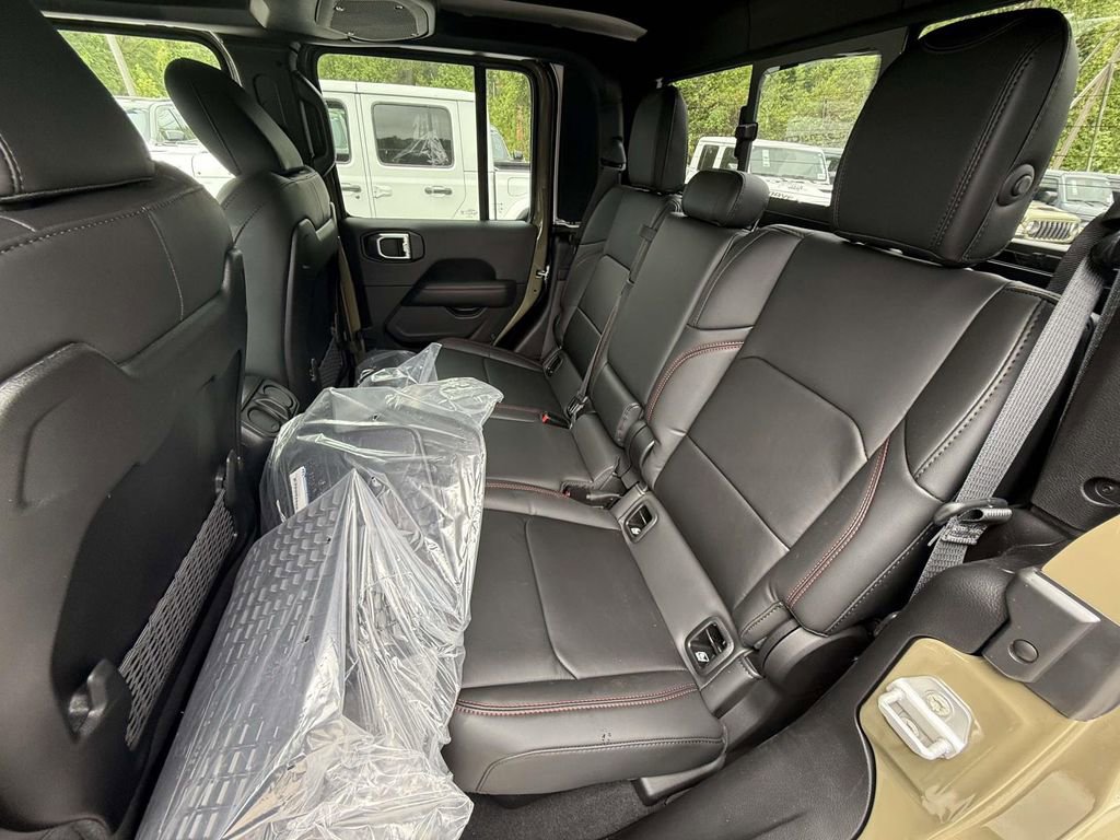 New 2026 Jeep Gladiator Rubicon AWD/4WD image 13