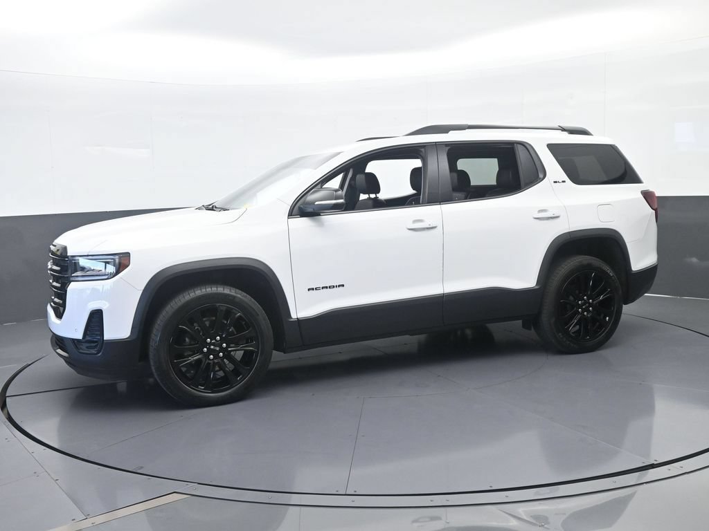 Used 2023 GMC Acadia SLE w/ Driver Convenience Package FWD image 2