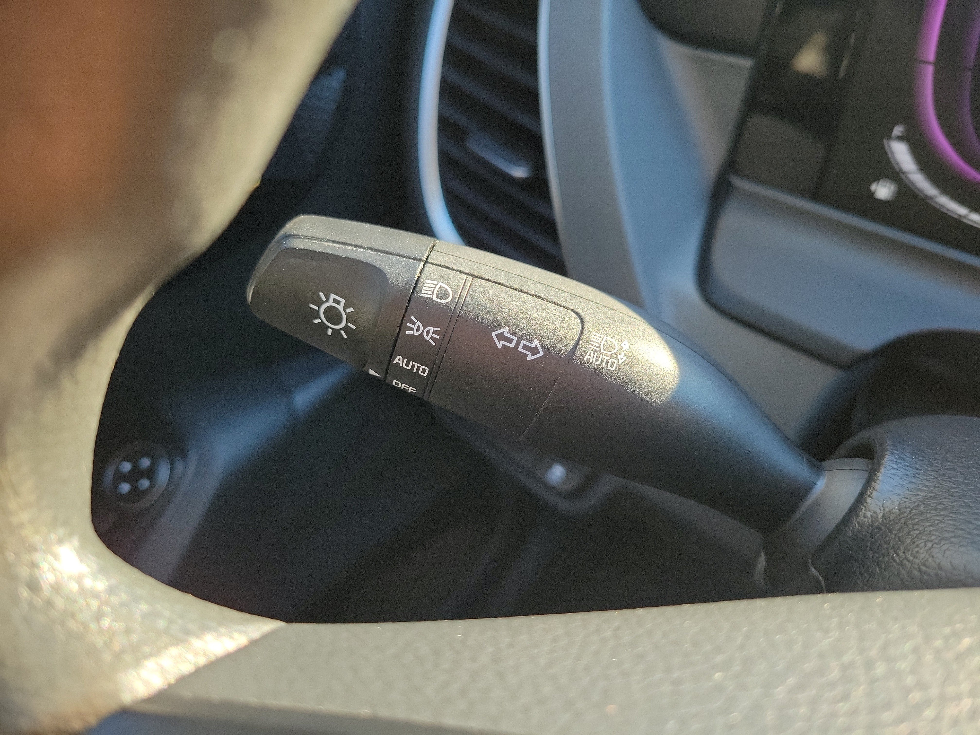 Used 2024 Kia Seltos LX AWD/4WD image 27