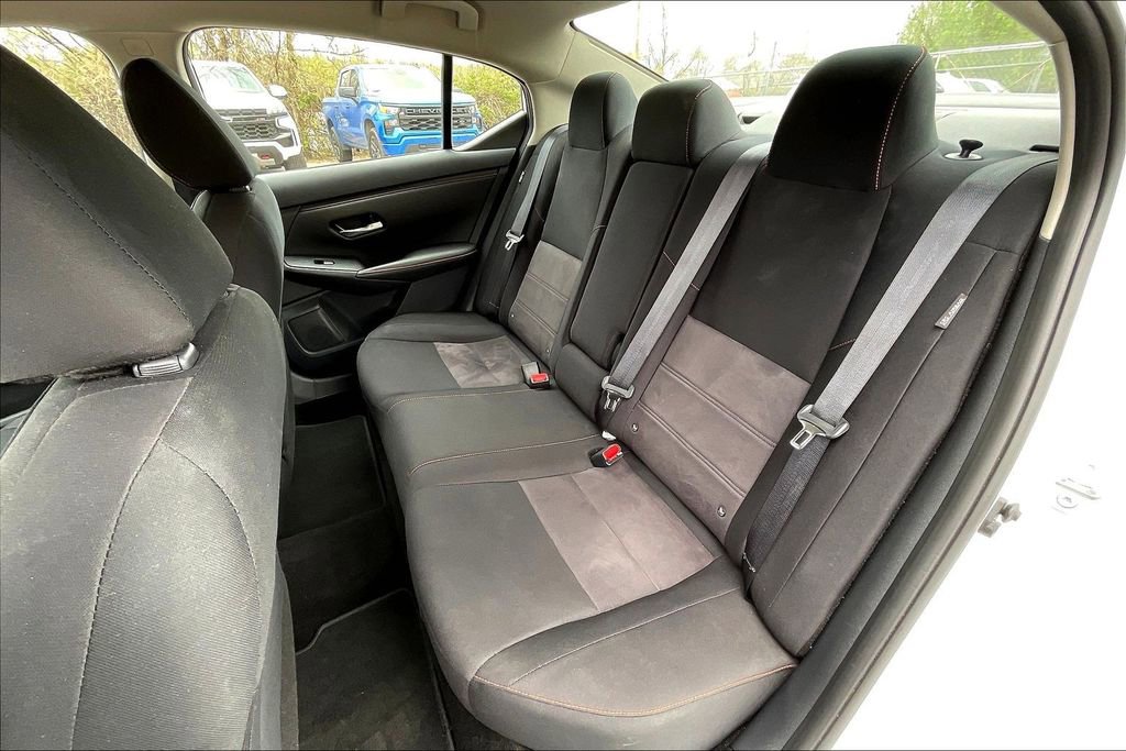 Used 2025 Nissan Sentra SR image 27