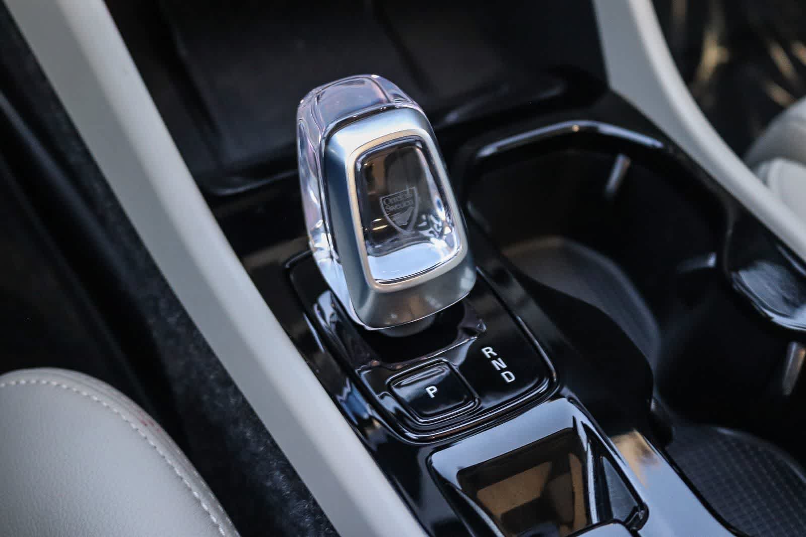 Used 2026 Volvo XC40 B5 Plus w/ Protection Package Premier AWD/4WD image 23
