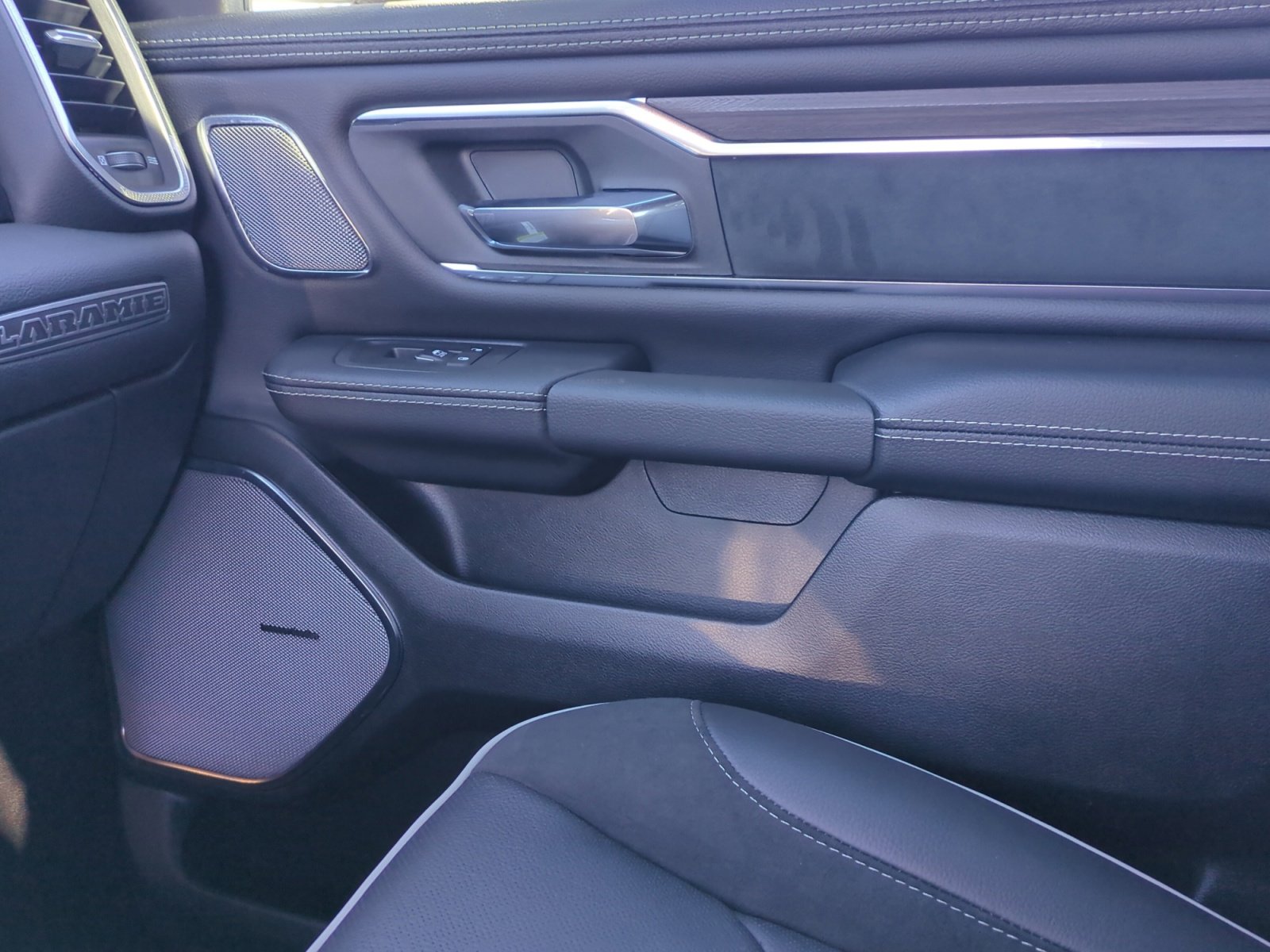 New 2026 RAM 1500 Laramie image 16