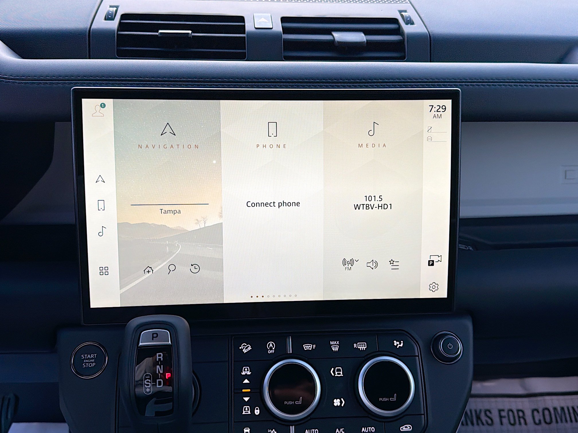 New 2026 Land Rover Defender 110 X-Dynamic SE AWD/4WD image 29