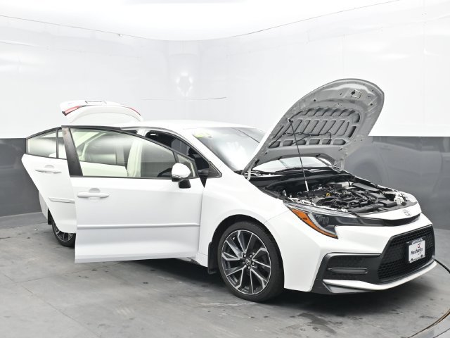Used 2021 Toyota Corolla SE w/ Carpet Mat Package (TMS) FWD image 44